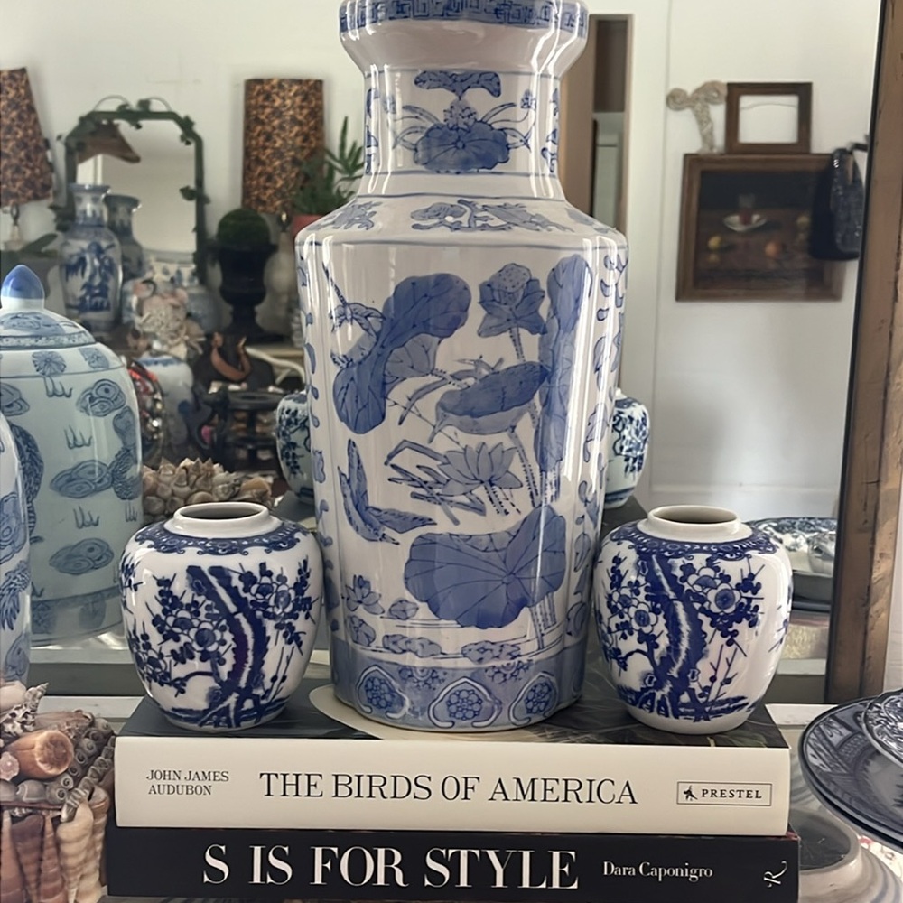 •VINTAGE MIDCENTURY CHINOISERIE CHIC PALM BEACH XL VASE•